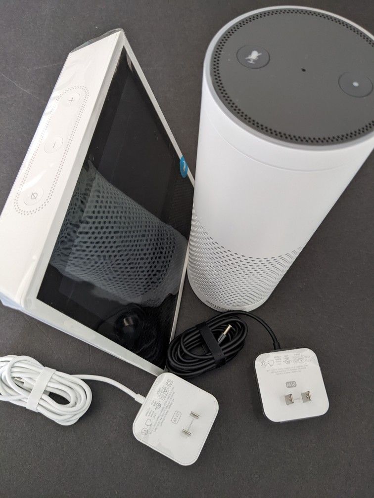 Amazon Echo Show And Echo Aka Alexa 1st Gen