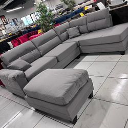“L” Shape Sectional With FREE Ottoman 🔥🔥🔥