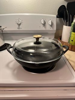 Large Cast Iron Pan with Lid (4.3qt/4L)