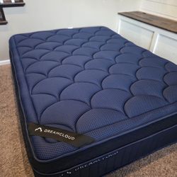 Dreamcloud Mattress