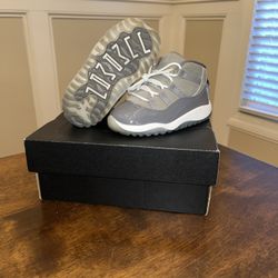 Toddler sz 7 jordan cool grey 11