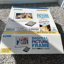 7 inch new digital photo frame with mp3  player