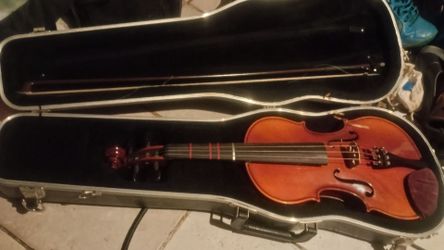 J. Helmer Model R144 Violin Outfit (Full Size 4/4) – Excellent Condition with Case & Bow