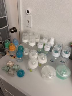 Baby Bottles & Pacifiers 
