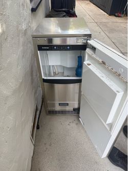 Ice maker