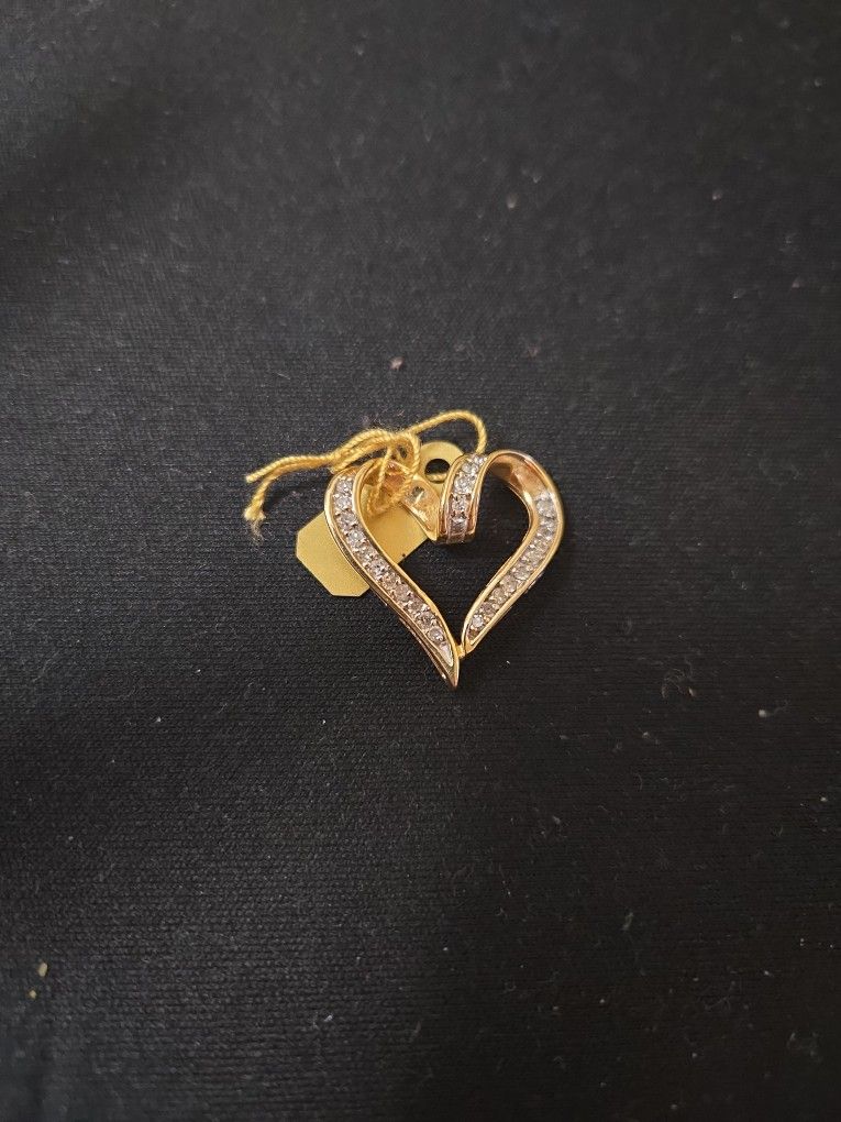 14k Gold Women's Pendant