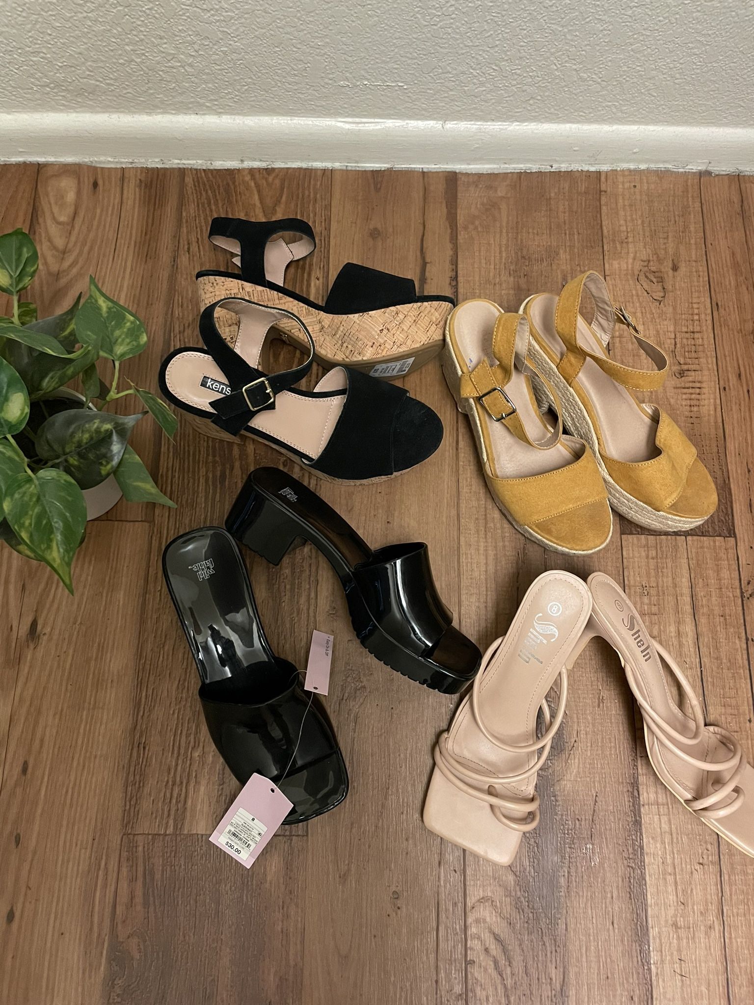 Woman’s Shoes