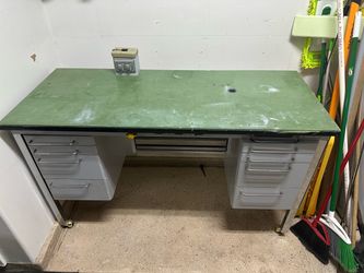 Work Benches Steel w/Stone Tops