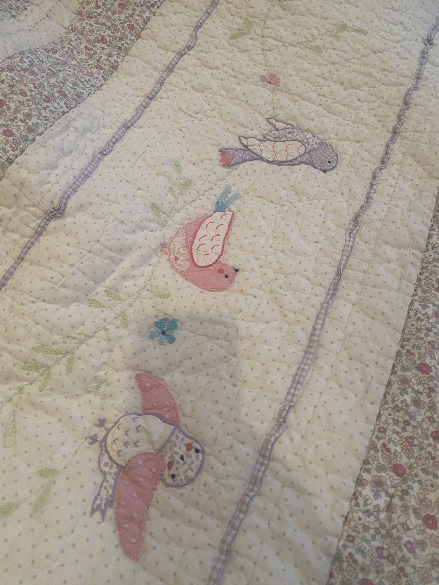 Pottery Barn Quit With Sheet Set