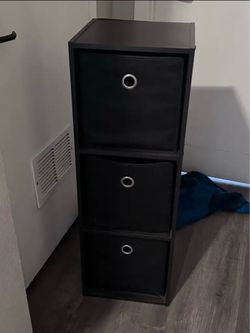 Storage shelf