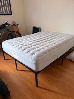 Cama QUEEN