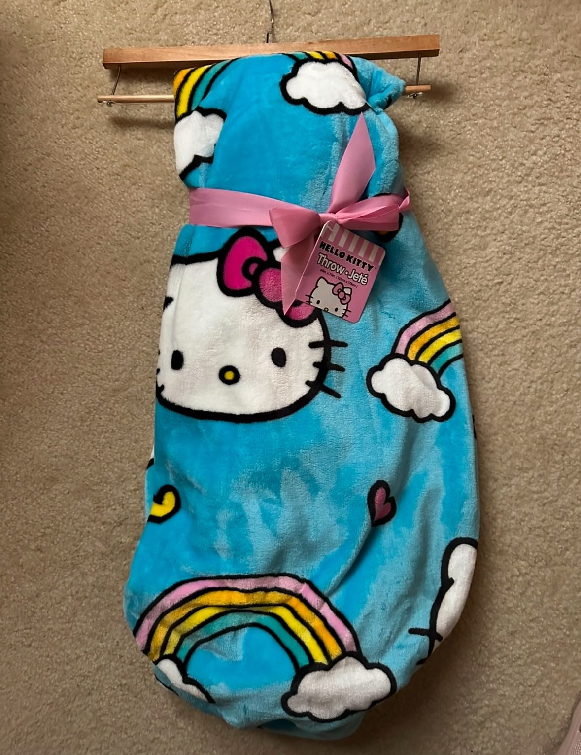 NEW Hello Kitty Plush Blanket (60 x 70) 🚭❗️AVAILABLE IF POSTED❗️