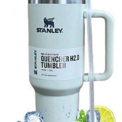 Stanley Quencher H2.0 FlowState Tumbler 40 oz Soft Matte (Dune)