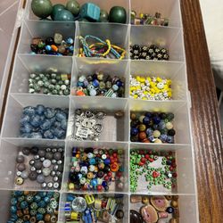 Jewelry Beads Many colors Shapes and sizes