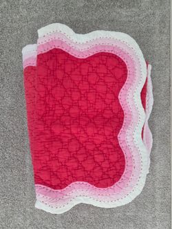 Pottery Barn Kids Scalloped Quilt and  Pillow Sham - twin size