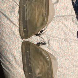 03 Ford F150 headlights