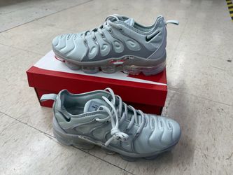 Nike Air VaporMax Plus Sneakers