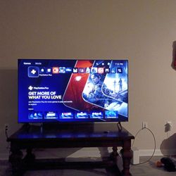 Vizio 65 Inch TV Only Few Months Old 