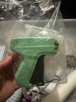 Labeling gun