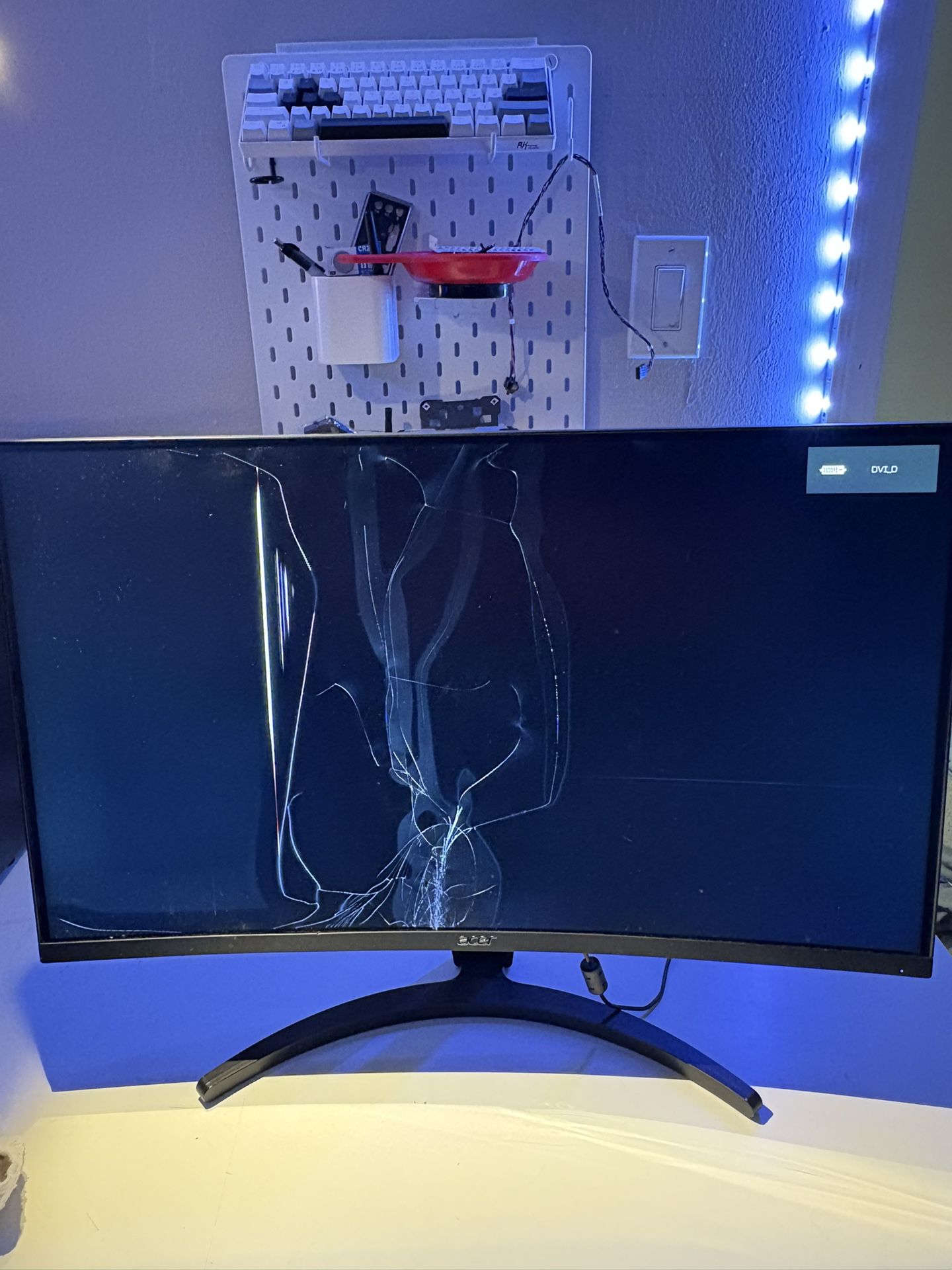 Acer Monitor (BROKEN)