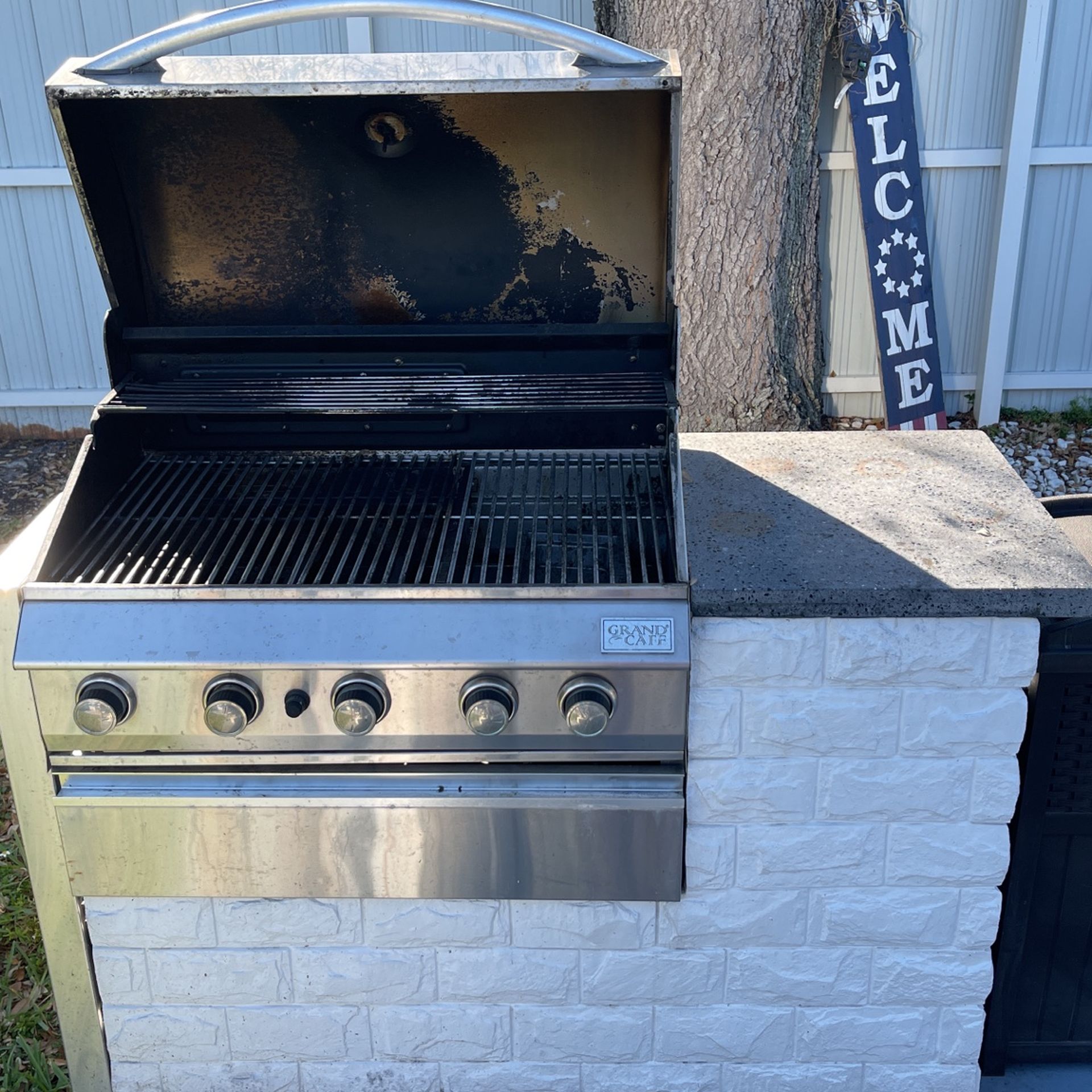 Grand cafe Bbq for Sale in Hollywood, FL OfferUp