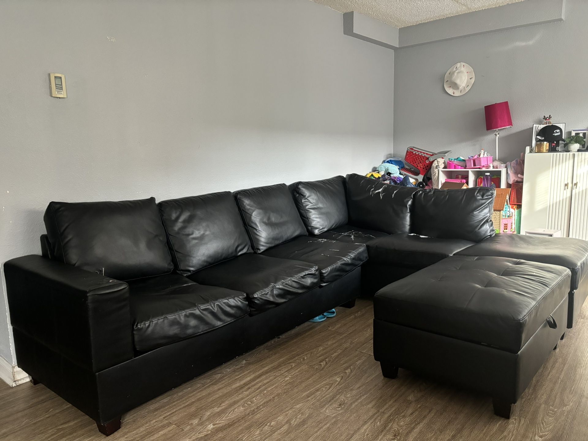 Black Sofa ποΈ