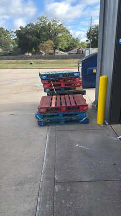 Empty Pallets