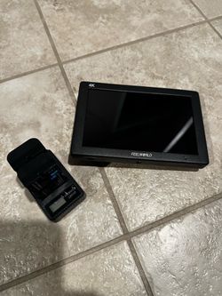 Feelworld camera monitor