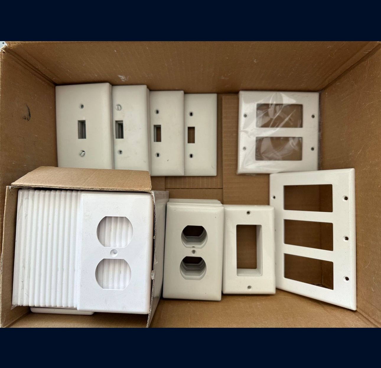 Outlet & Light Switch Covers- 81 Pieces (READ DESCRIPTION)