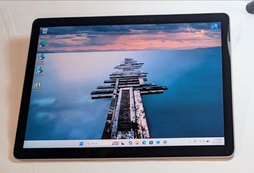 NICE  MICROSOFT SURFACE GO 3 WINDOWS 11 TABLET WIFI PLUS 4G CELLULAR SIM CARD