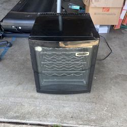 Franklin Chef Wine Mini Fridge