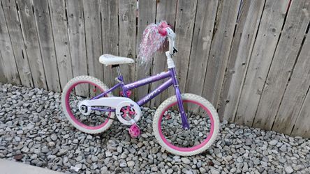 Little girl's bike