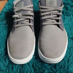  Mens Timberland Gray Sizw 9.5 Boots