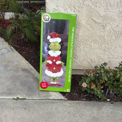 Grinch Yard Decor