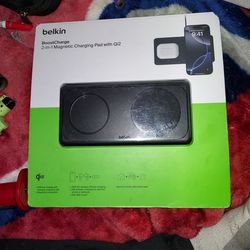 Bekin Boost Charge 15W  2 in 1 magneticcharging pad w/Qi2