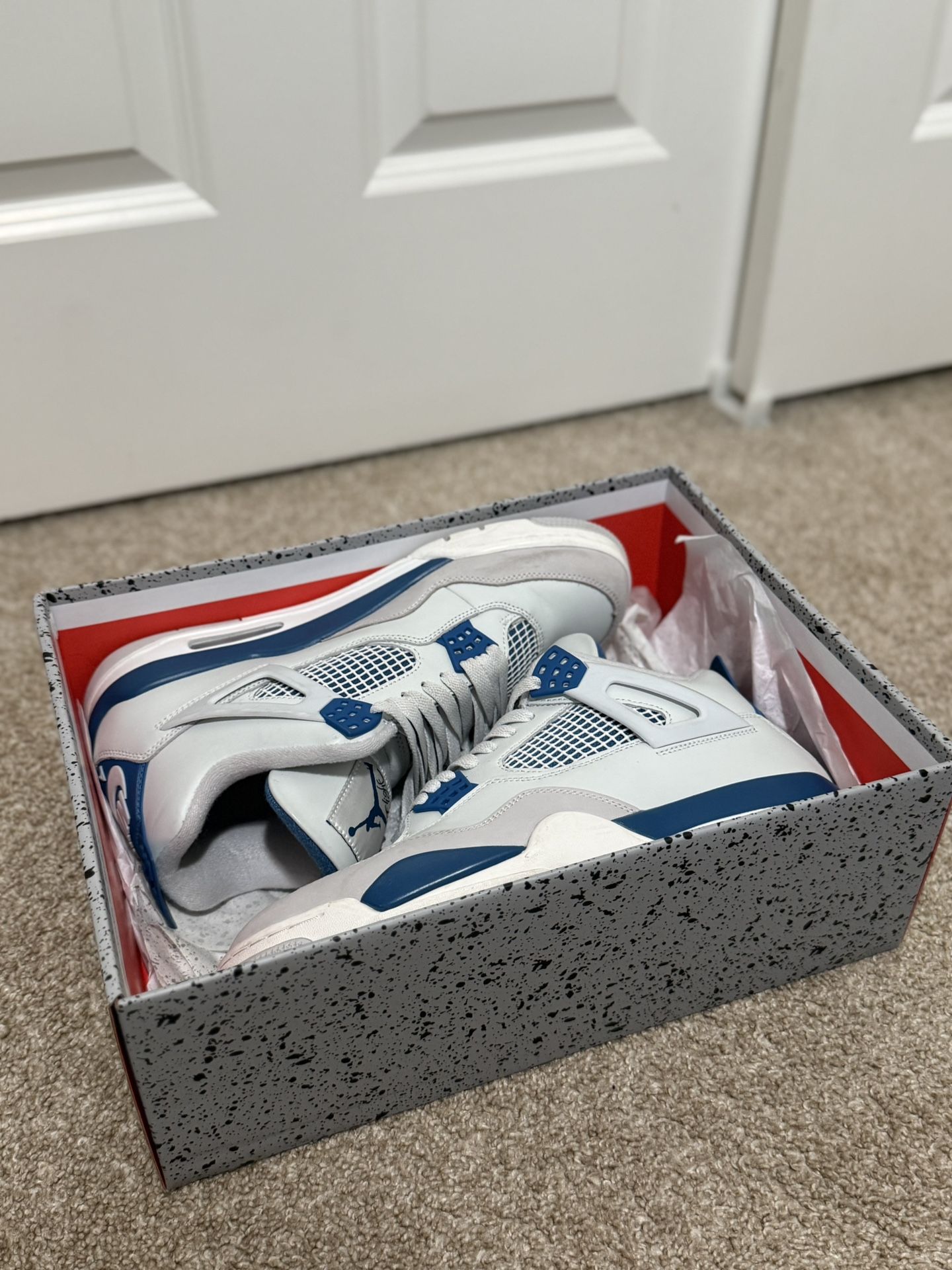 Jordan 4 Retro Blue