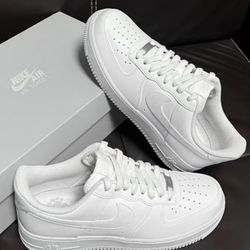 Nike Air Force 1 Size 9