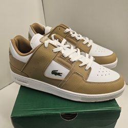 🆕 NEW Lacoste Men’s Court Cage Sneakers – Size 9.5 – Beige | Clean & Minimalist Style
