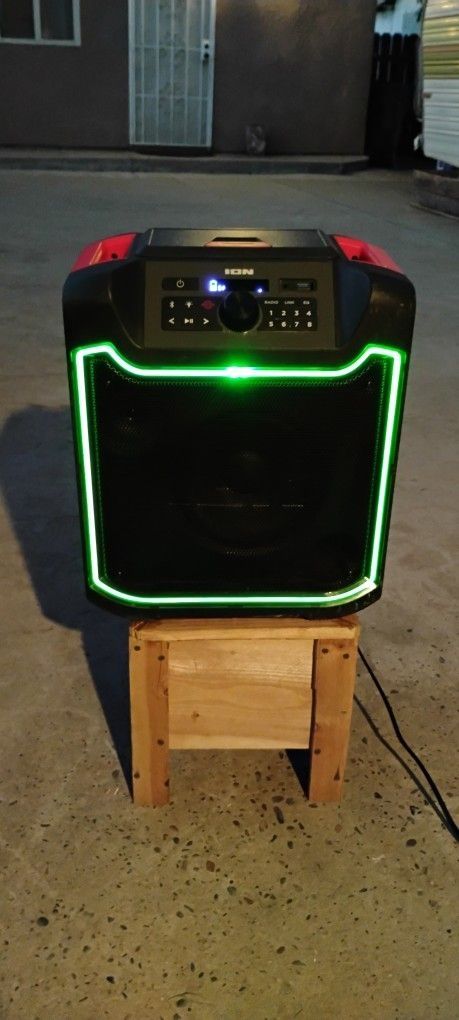 Ion Pathfinder280 Bluetooth Speaker w/LED Lights