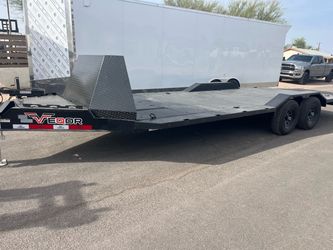2026 car hauler trailer  drive over fender 102” x18’