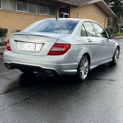 2014 Mercedes C300 4matic 