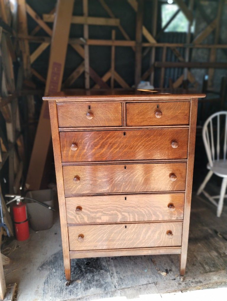 6 drawer antique dresser