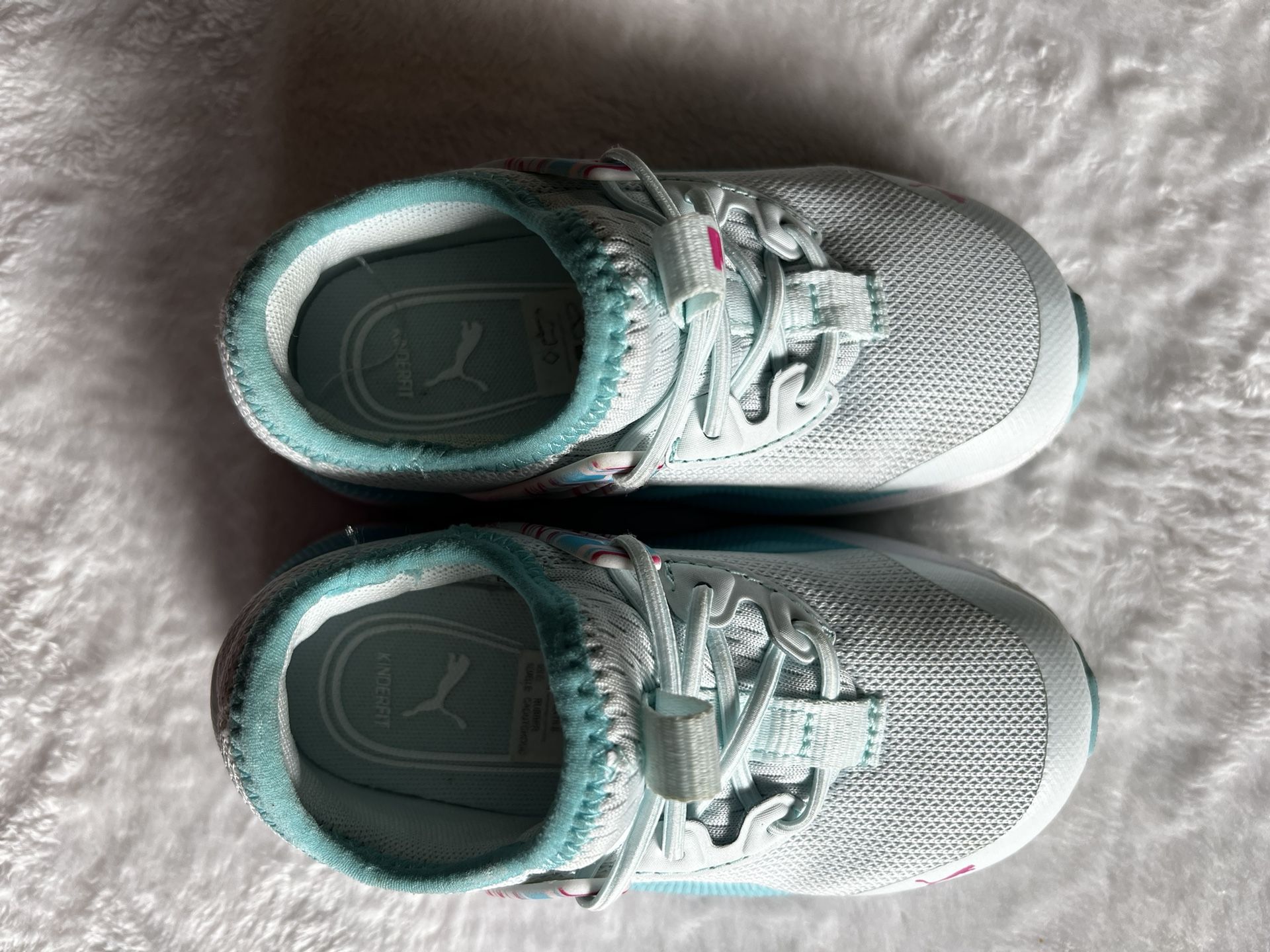 Chic Puma sneakers for Toddler Girls Size 8C