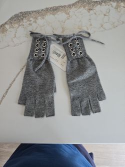 Autumn Cashmere  Open Finger Gloves