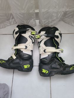 Tech 10 Size 10