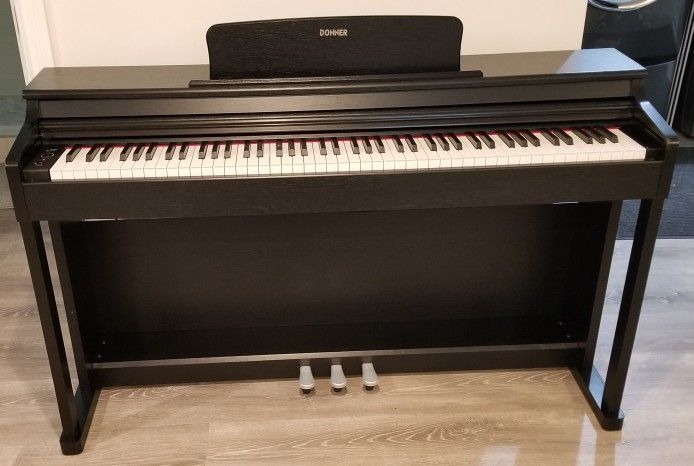 Donner Digital Piano.  Like New  Condition. Clean,  No Pets, No Smoking Home. $325.00 Best Offer.