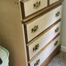32x18x40.5 Brown Dresser 