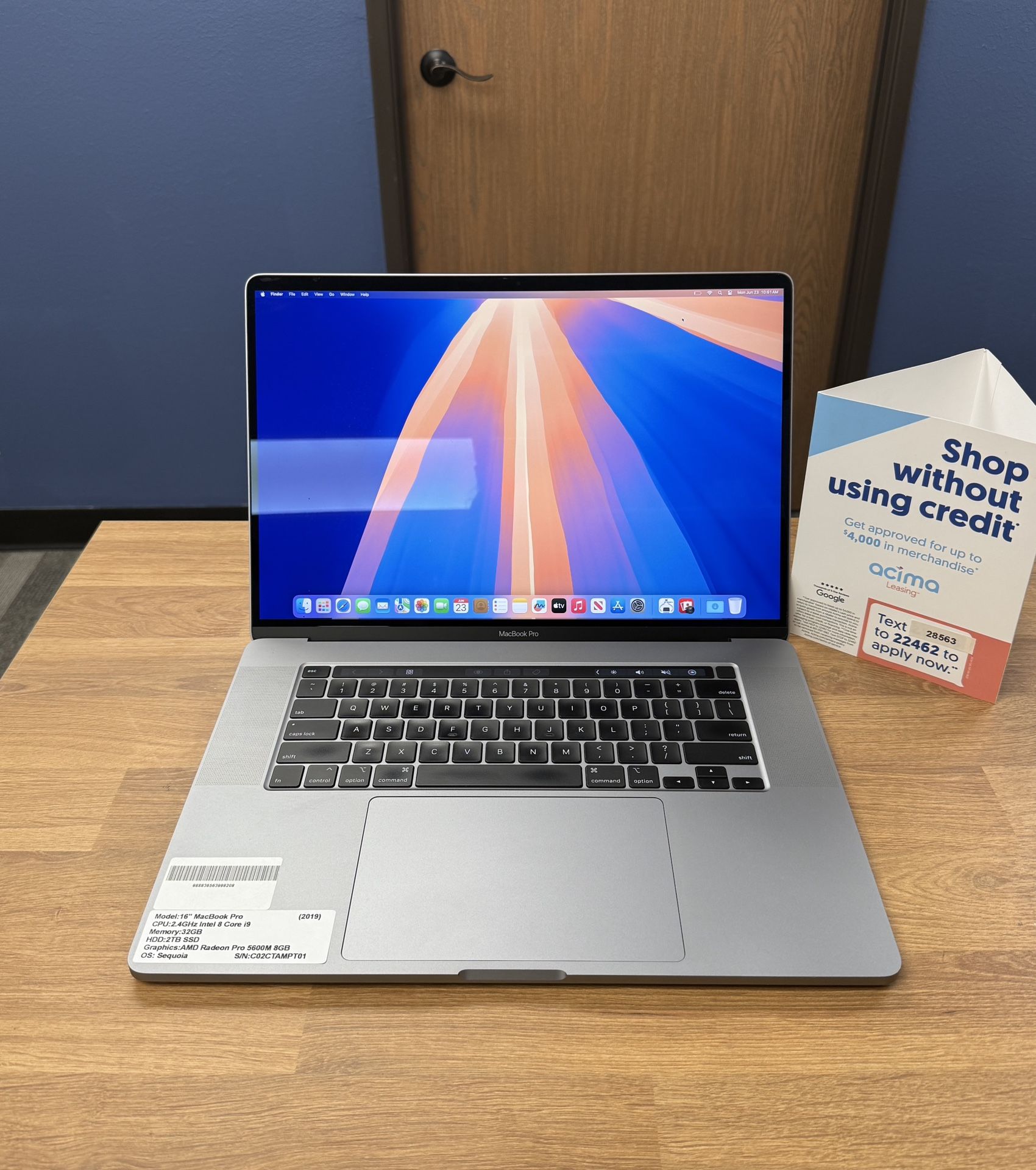 16" MacBook Pro Touchbar 32GB RAM*2TB SSD*2.4Ghz Intel 8 Core i9