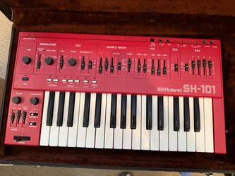 Roland SH-101 Analog Synthesizer