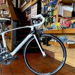 Specialized - Road Bike  Carbon Frame